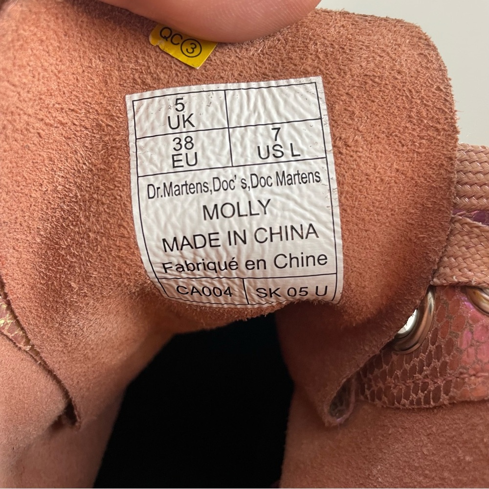 Dr Martens Molly Pink Iridescent Leather Platform Boots Women’s US 7 / EU 38 - Picture 16 of 16
